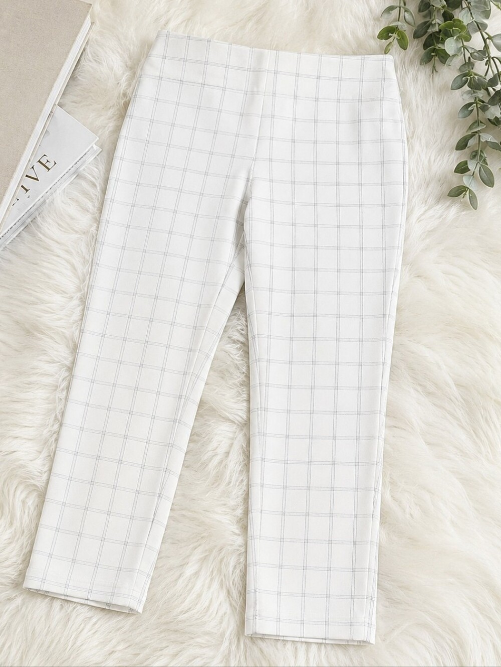 Old Navy High Wasted Pixie White Cropped Pants w/ Gray Windowpane Check Size 14